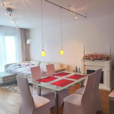 Modernes Studio-Apartment Nahe Zentrum Mit Garagenplatz Wien Eksteriør bilde